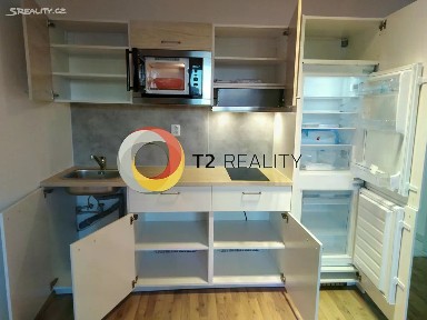Pronájem bytu 1+kk 29 m² Technická, Plzeň - Jižní Předměstí