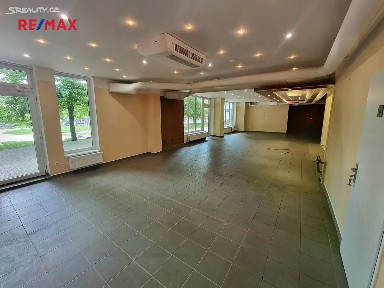 Prodej obchodního prostoru 164 m² Kudrnova, Praha - Motol