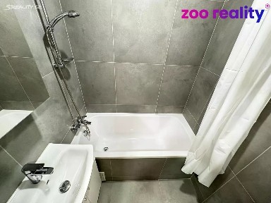 Pronájem bytu 2+1 50 m² Pionýrů, Chomutov