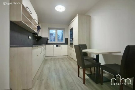 Pronájem bytu 2+1 51 m² Budovatelů, Roudnice nad Labem