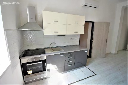 Pronájem bytu 2+kk 40 m² Olšinky, Ústí nad Labem - Svádov