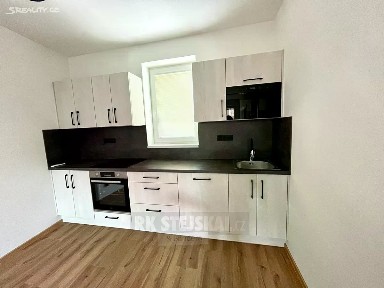 Pronájem bytu 2+kk 42 m² Kamenný Újezd