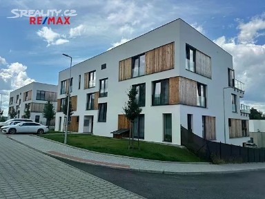 Pronájem bytu 1+kk 62 m² Potoční, Hluboká nad Vltavou