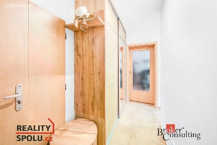 Prodej bytu 2+1 54 m² Staniční, Plzeň - Doubravka