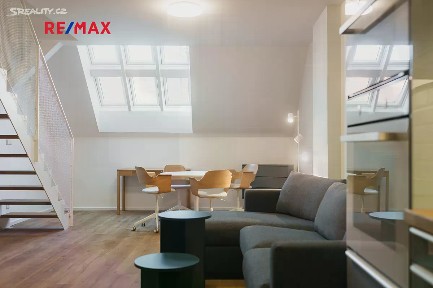 Prodej bytu 2+kk 70 m² Vítkova, Praha - Karlín