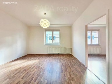 Prodej bytu 2+1 51 m² U Trati, Praha - Strašnice