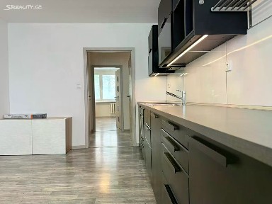 Pronájem bytu 4+kk 68 m² Děčínská, Kladno - Kročehlavy