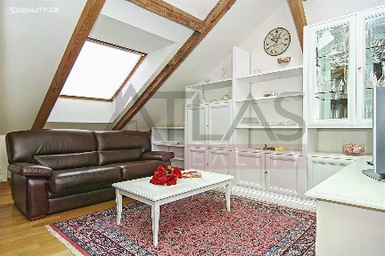 Pronájem bytu 3+kk 128 m² Truhlářská, Praha - Nové Město