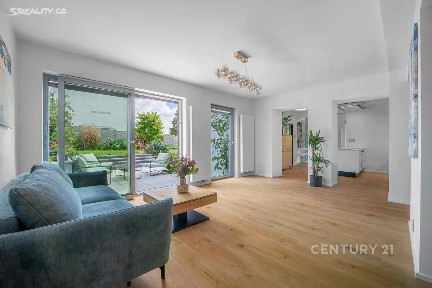 Prodej kanceláře 215 m² Vydrova, Praha - Malešice