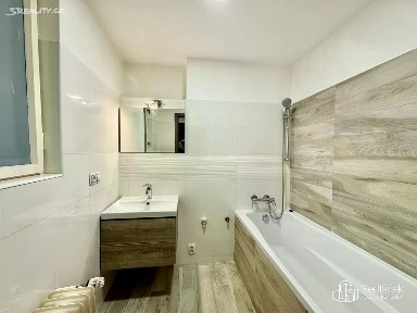 Pronájem bytu 2+1 55 m² Karla Čapka, Sokolov