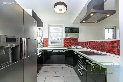 Pronájem rodinného domu 124 m², pozemek 376 m² Do Podkovy, Praha - Hájek u Uhříněvsi