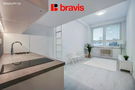 Pronájem bytu 1+kk 25 m² Hudcova, Brno - Medlánky