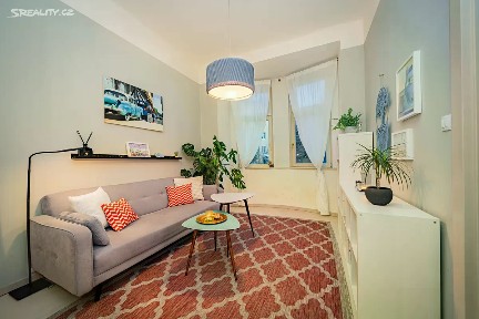 Prodej bytu 2+kk 50 m² náměstí Generála Kutlvašra, Praha - Nusle