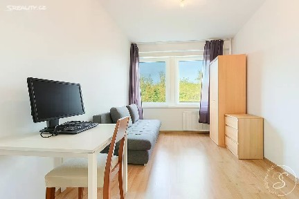 Prodej bytu 1+kk 23 m² Peroutkova, Praha - Jinonice