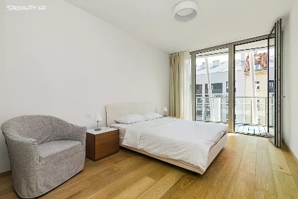 Pronájem bytu 2+kk 78 m² Holečkova, Praha - Smíchov