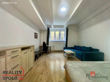 Pronájem bytu 2+1 47 m² náměstí Jiřího z Lobkovic, Praha - Vinohrady