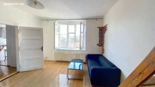 Pronájem bytu 1+1 39 m² Komunardů, Praha - Holešovice