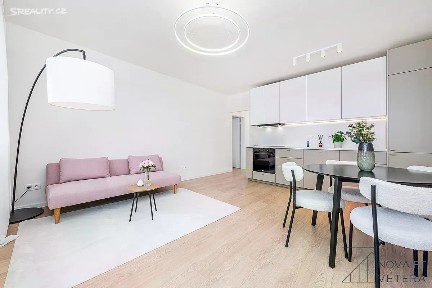 Pronájem bytu 2+kk 50 m² Květinková, Praha - Žižkov