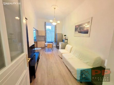 Pronájem bytu 2+kk 47 m² Sezimova, Praha - Nusle