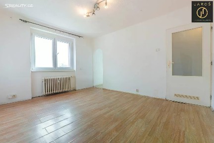 Prodej bytu 1+1 32 m² Hornická, Stochov