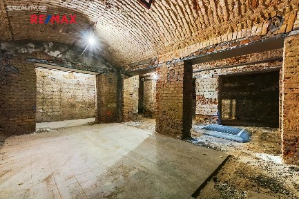 Pronájem obchodního prostoru 90 m² Seifertova, Praha - Žižkov