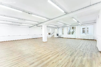 Pronájem kanceláře 12 m² Oblouková, Praha - Vršovice