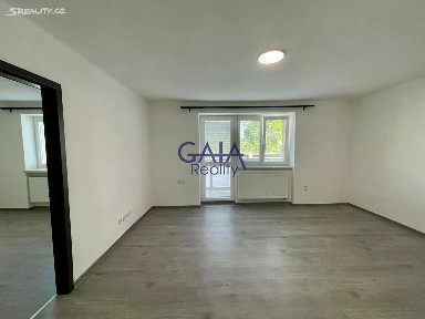 Pronájem bytu 2+1 61 m² Tyršova, Bzenec