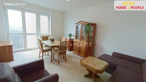 Pronájem bytu 2+1 51 m² náměstí Míru, Židlochovice