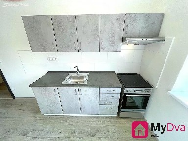 Pronájem bytu 1+kk 33 m² Vídeňská třída, Znojmo
