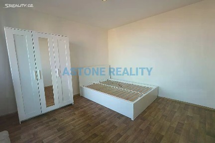 Prodej bytu 1+1 32 m² Jabloňová, Praha - Záběhlice