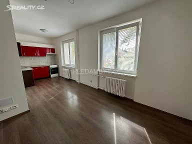 Prodej bytu 2+1 54 m² Dobšická, Praha - Horní Počernice