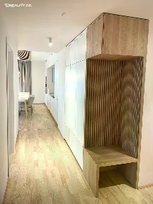 Prodej bytu 3+kk 80 m² Mezi Vodami, Praha