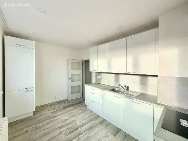 Pronájem bytu 3+1 67 m² Bezová, Liberec - Liberec XIII-Nové Pavlovice