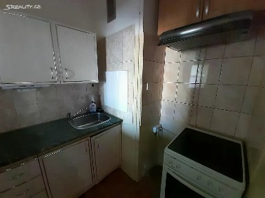 Pronájem bytu 2+kk 39 m² Holandská, Kladno - Kročehlavy