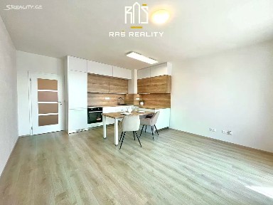 Pronájem bytu 2+kk 55 m² Východní, Pardubice - Pardubičky