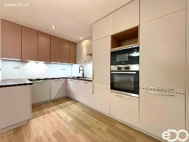 Pronájem bytu 2+kk 65 m² Višňová, Stěžery