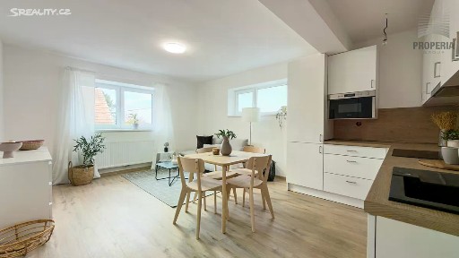 Prodej bytu 3+kk 73 m² Uzavřená, Kobylnice
