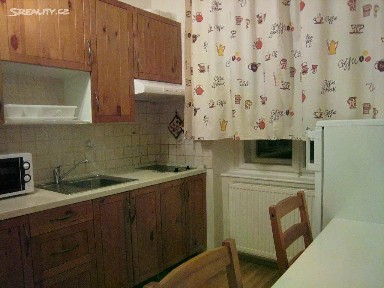 Pronájem bytu 1+1 33 m² Husinecká, Praha - Žižkov
