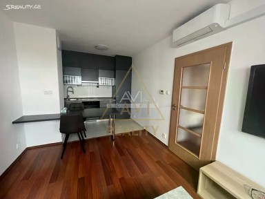 Pronájem bytu 2+kk 60 m² Hrnčířská, Jesenice - Zdiměřice