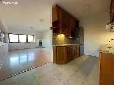 Pronájem bytu 4+kk 110 m² Růmy, Zlín