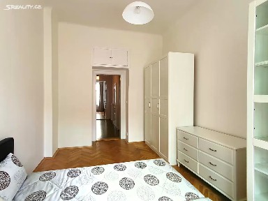 Pronájem bytu 3+1 112 m² Italská, Praha - Vinohrady