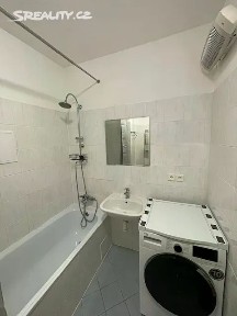 Pronájem bytu 1+kk 33 m² Baráčnická, Ústí nad Labem - Bukov