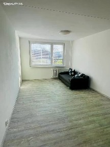 Pronájem bytu 1+kk 29 m² Hostivařská, Praha - Hostivař