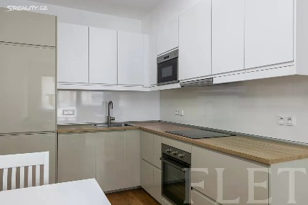 Pronájem bytu 2+kk 57 m² Pod stolovou horou, Praha - Jinonice