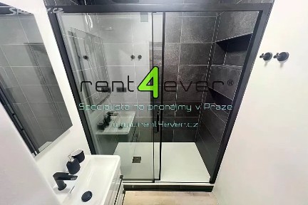 Pronájem bytu 3+kk 65 m² Loučimská, Praha - Hostivař