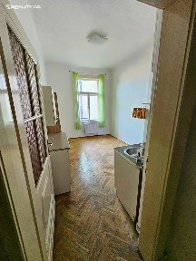 Pronájem bytu 3+1 102 m² Haškova, Praha - Holešovice