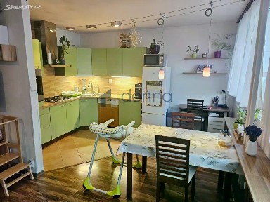 Pronájem bytu 3+kk 63 m² Kotorská, Praha - Nusle