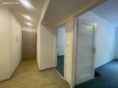 Pronájem bytu 2+1 54 m² Na Strži, Praha - Krč