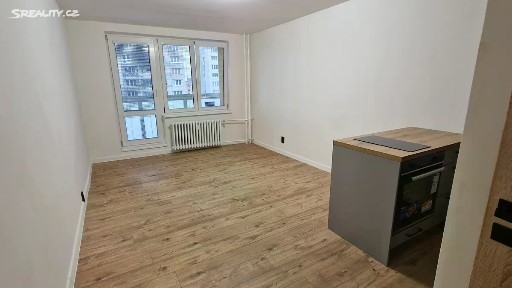 Pronájem bytu 1+kk 28 m² Výškovická, Ostrava - Výškovice