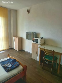 Pronájem bytu pokoje 29 m² Jirny - Nové Jirny